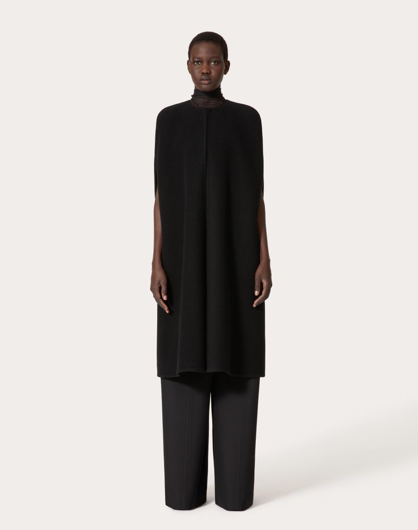 Valentino Handbags Cappa In Fluffy Cachemire Blend Per Donna In Nero | Valentino IT