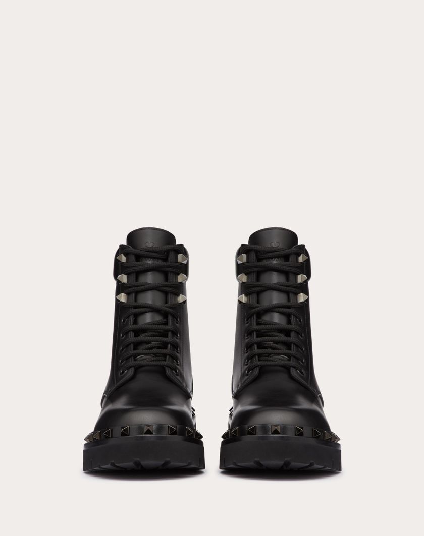 Valentino Handbags Combat Boot Rockstud In Vitello E Borchie In Tono 50mm Per Donna In Nero | Valentino IT