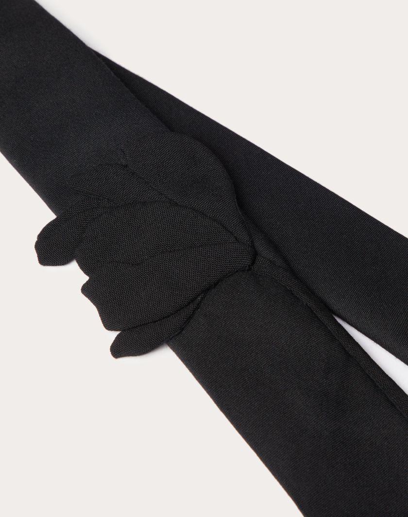 Valentino Handbags Cravatta Valentie In Lana E Seta Con Ricamo Fiore Per Uomo In Nero | Valentino IT