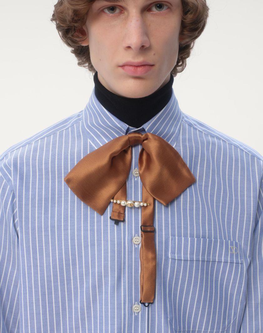 Valentino Handbags Fermacravatta Vlogo Signature In Metallo E Perle Per Uomo In Oro/crema | Valentino IT