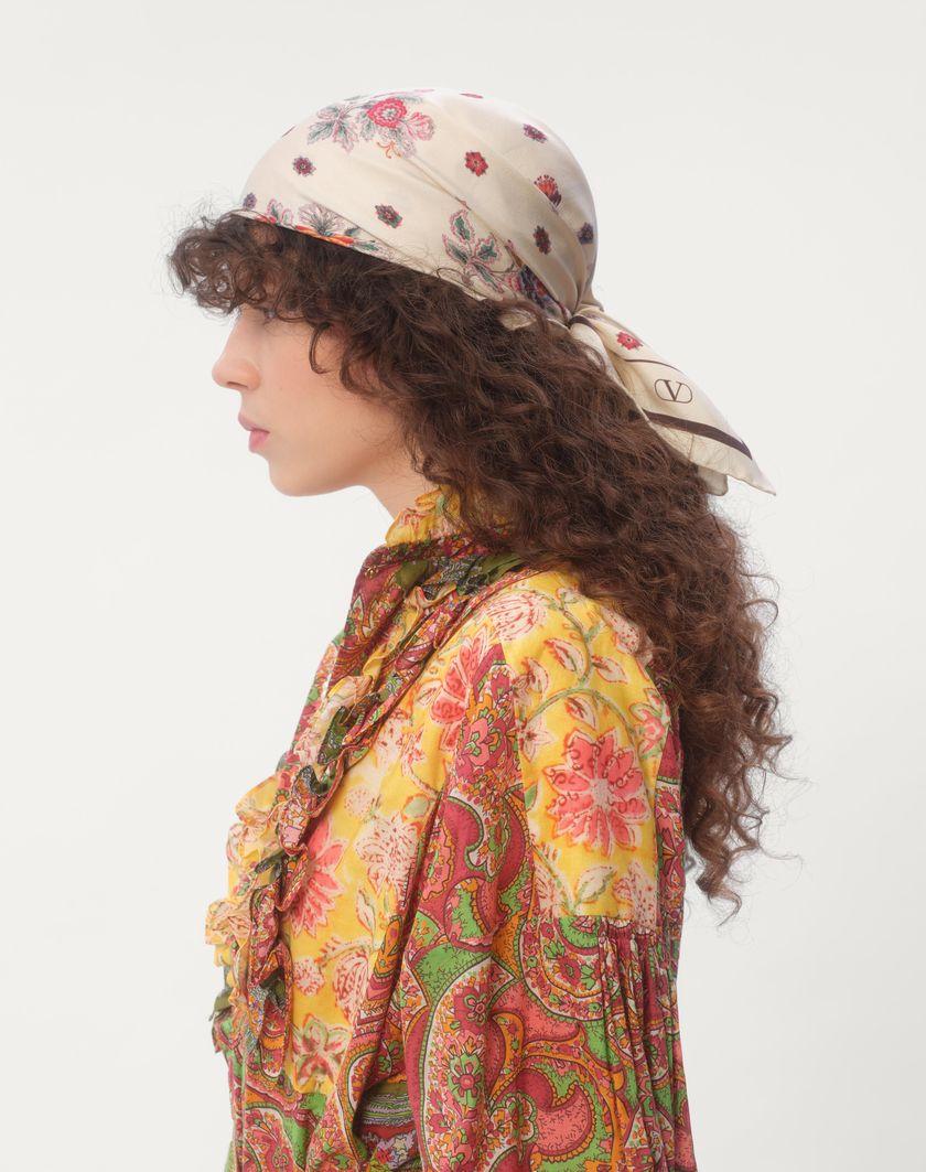 Valentino Handbags Foulard Papier Floral In Seta Per Donna In Avorio/marrone | Valentino IT