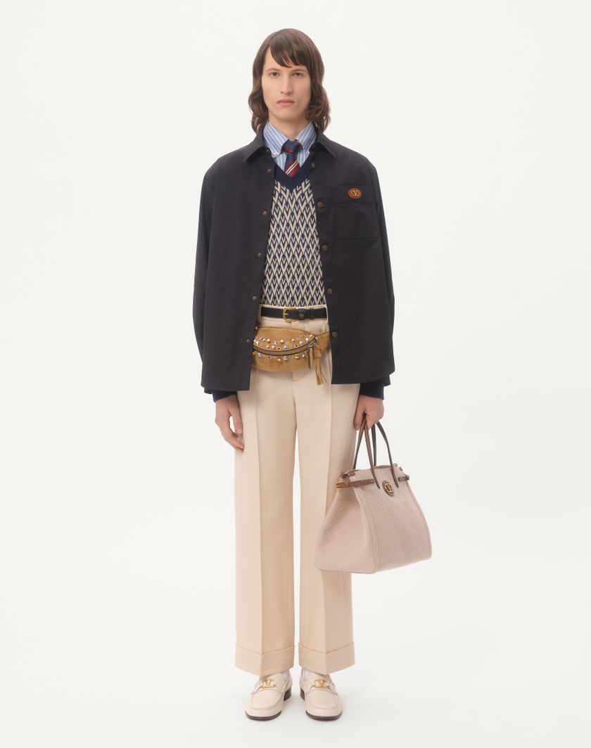 Valentino Handbags Giacca Camicia In Nylon Con V Detail Gommata Per Uomo In Stone | Valentino IT