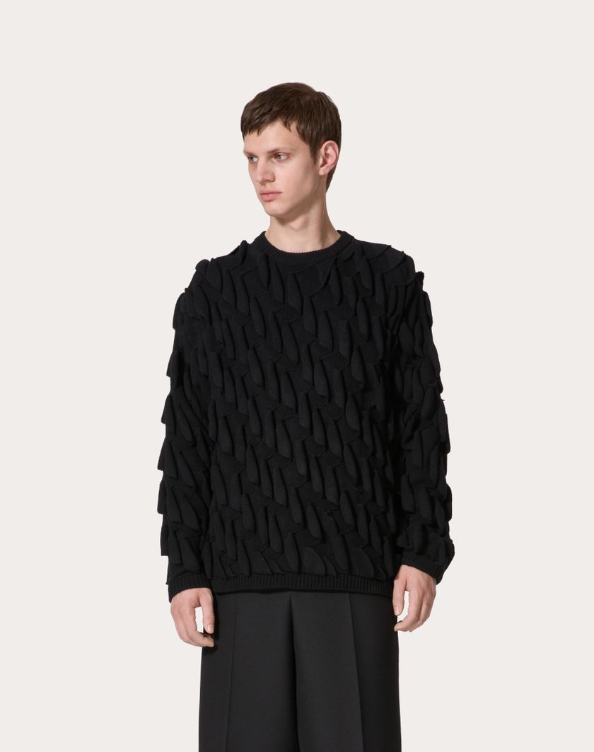 Valentino Handbags Maglione Girocollo In Lana Con Ricami Onde All Over Per Uomo In Nero | Valentino IT