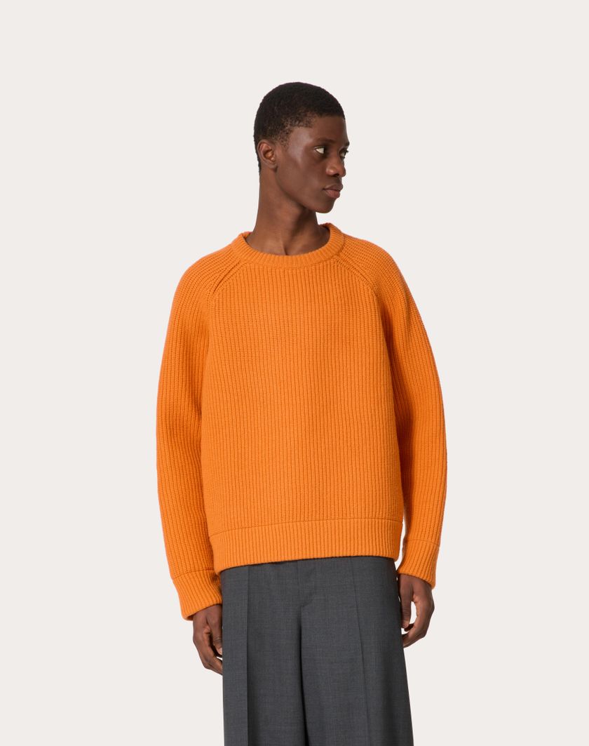 Valentino Handbags Maglione Girocollo In Lana Per Uomo In Arancione | Valentino IT