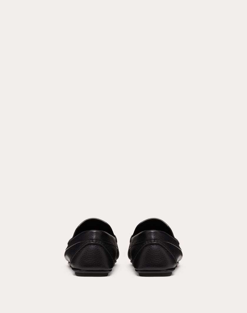 Valentino Handbags Mocassino Driver Vlogo Signature In Vitello Granato Per Uomo In Fondant | Valentino IT