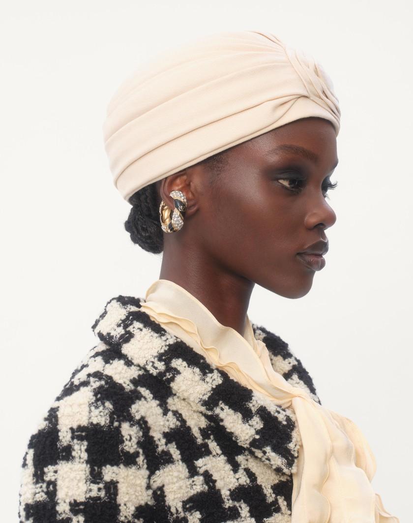 Valentino Handbags Mono Orecchino Pas Plus In Metallo Smalto E Cristalli Swarovski® Per Donna In Multicolor | Valentino IT