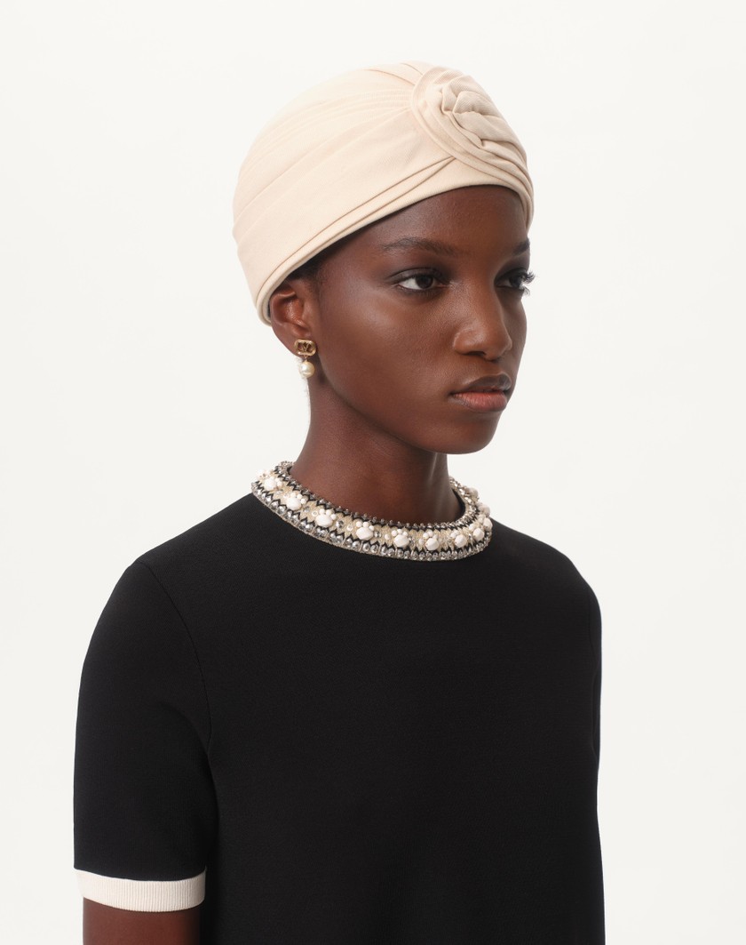 Valentino Handbags Orecchini Ovalette In Metallo E Perle Swarovski® Per Donna In Oro/crema | Valentino IT