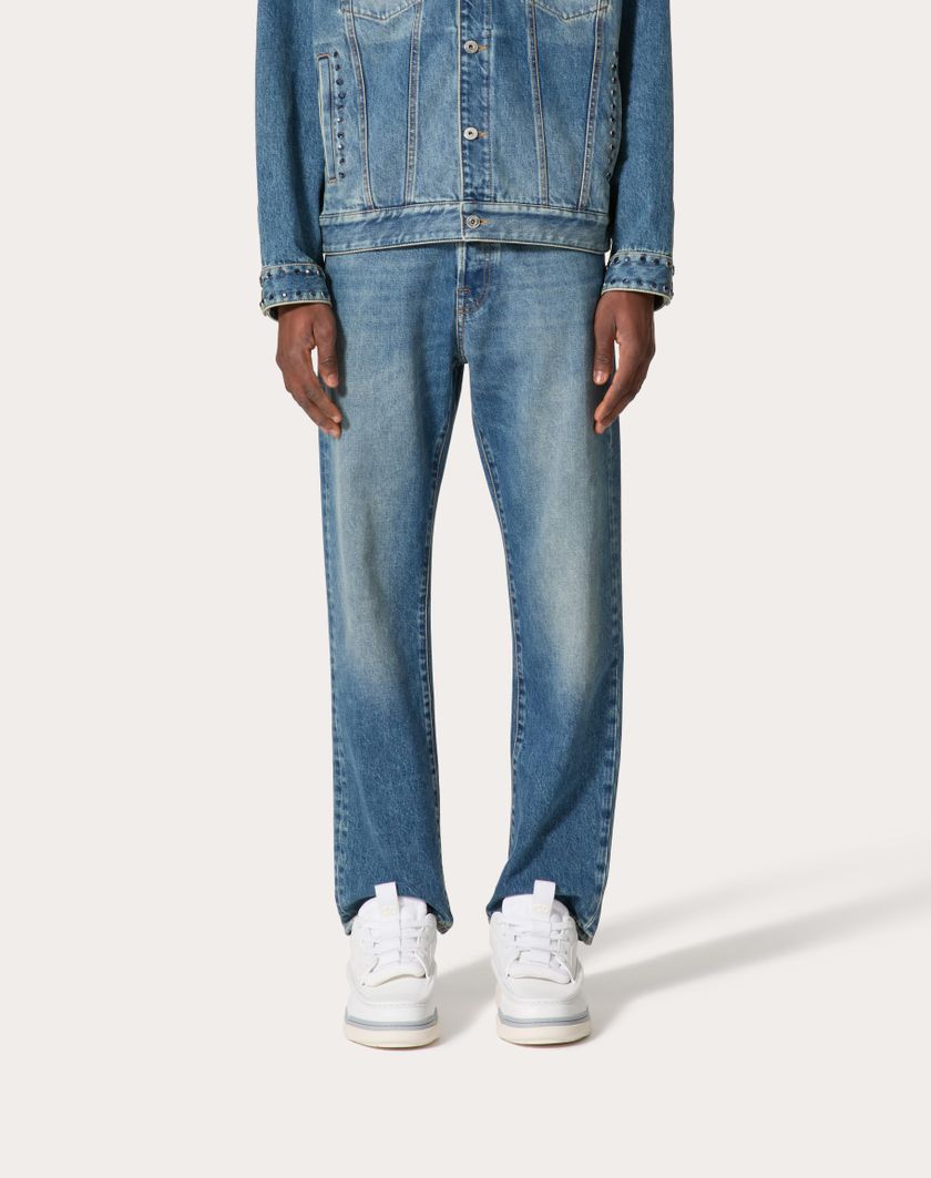 Valentino Handbags Pantalone In Denim Con Cabochons Per Uomo In Denim | Valentino IT