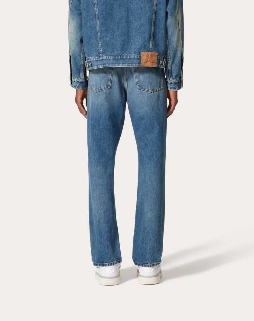 Valentino Handbags Pantalone In Denim Con Cabochons Per Uomo In Denim | Valentino IT