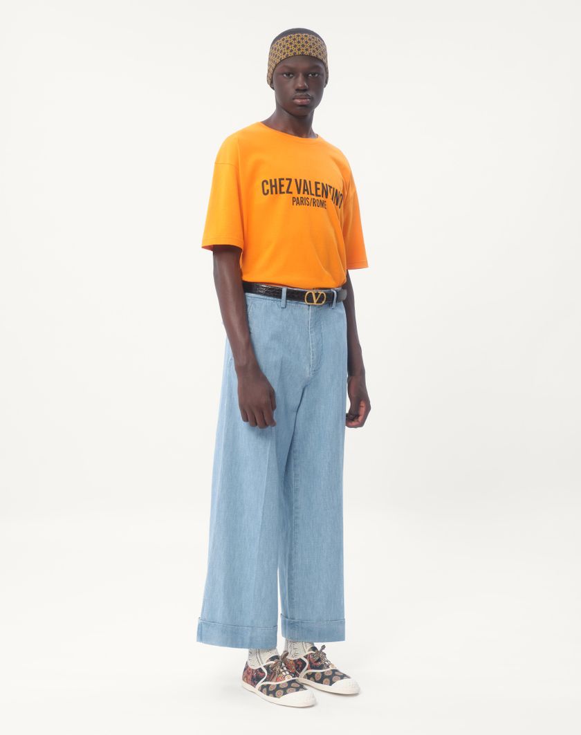 Valentino Handbags Pantalone In Denim Con Risvolto Per Uomo In Denim | Valentino IT