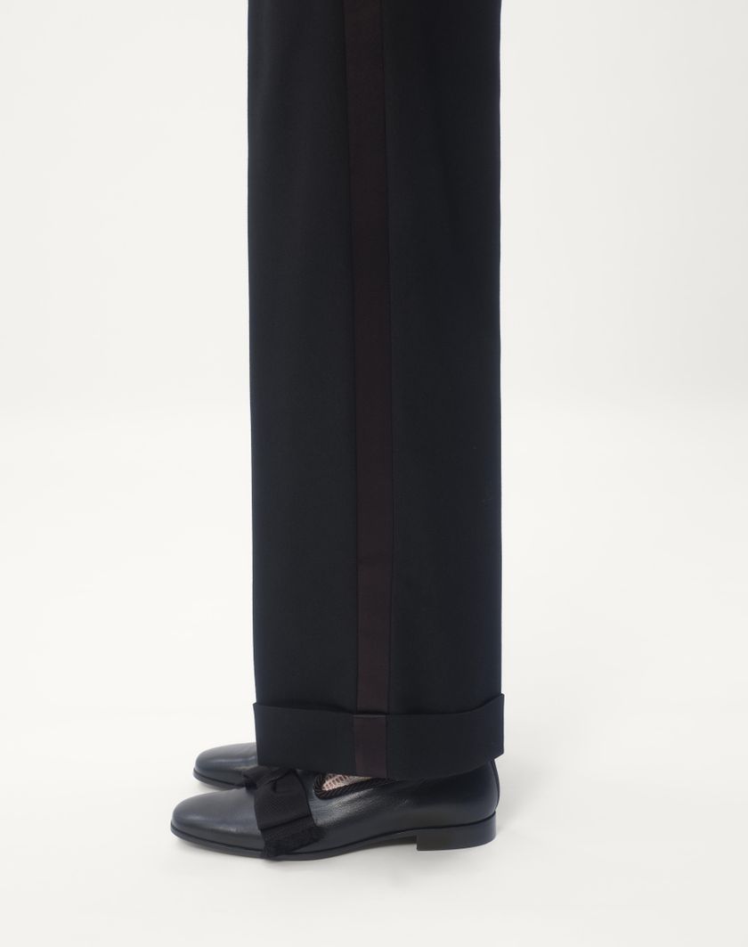Valentino Handbags Pantalone In Lana Con Risvolto E Bande Laterali In Raso Per Uomo In Nero | Valentino IT