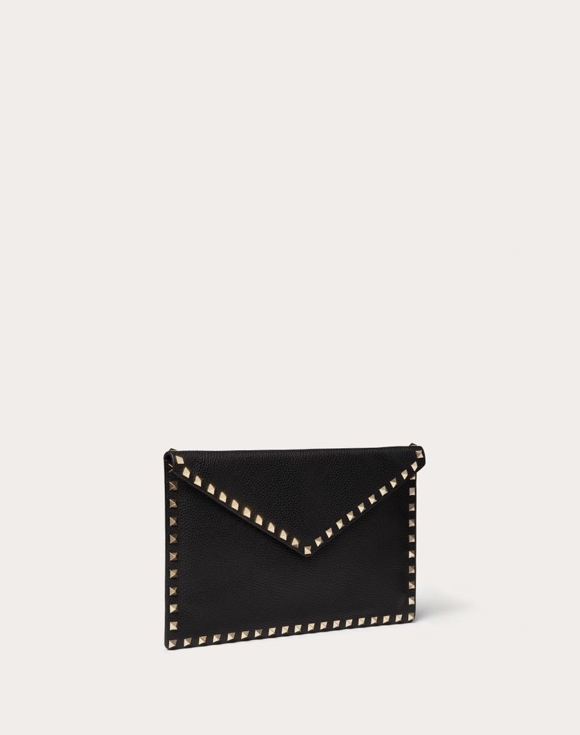 Valentino Handbags Pouch Rockstud In Vitello Granato Per Donna In Nero | Valentino IT