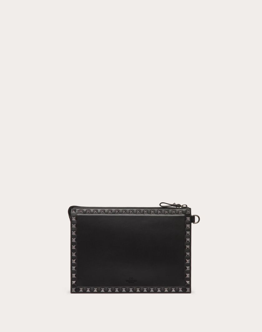 Valentino Handbags Pouch Rockstud In Vitello Per Uomo In Nero | Valentino IT