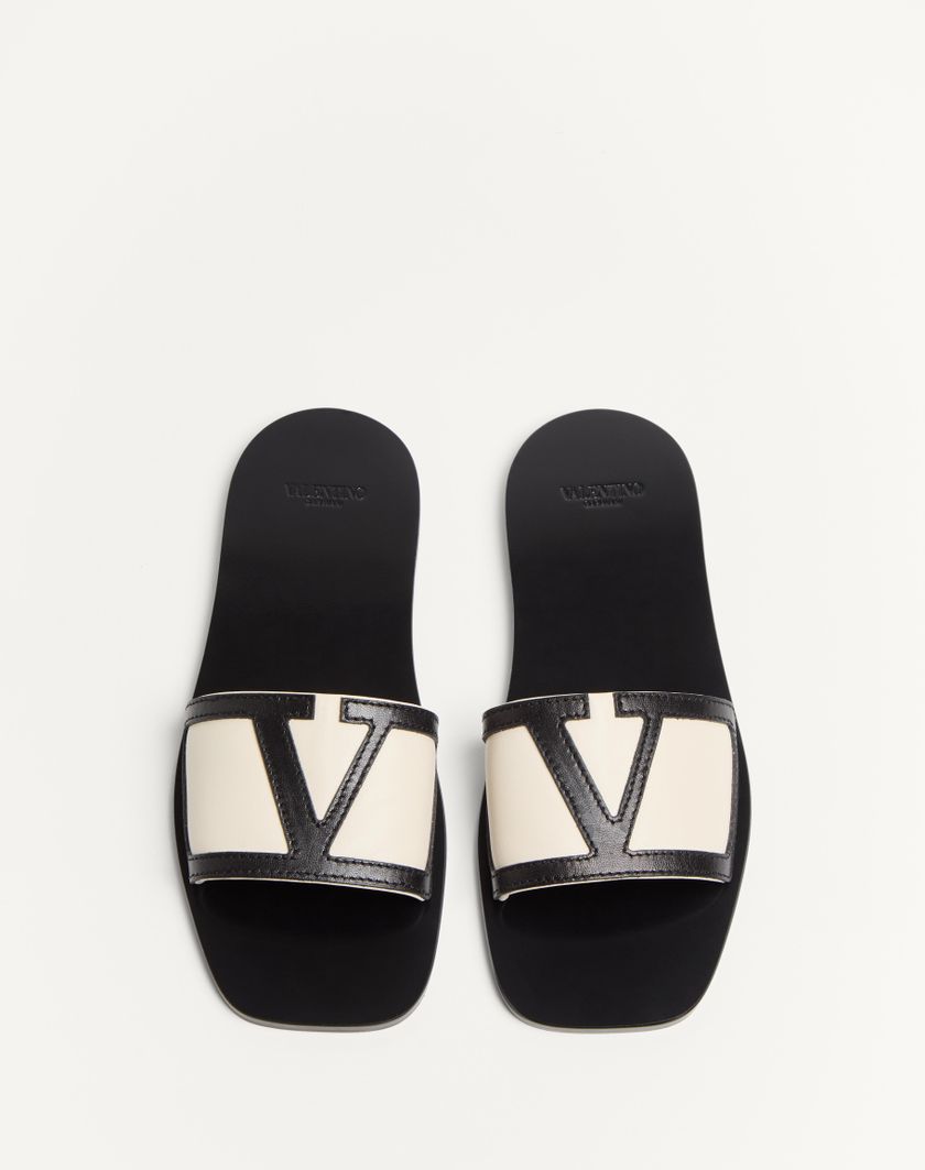 Valentino Handbags Sandalo Slide Viva Superstar In Nappa Per Donna In Burro/nero | Valentino IT