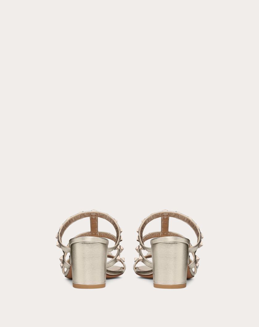 Valentino Handbags Sandalo Slider Rockstud In Vitello Metallizzato 60mm Per Donna In Skin | Valentino IT