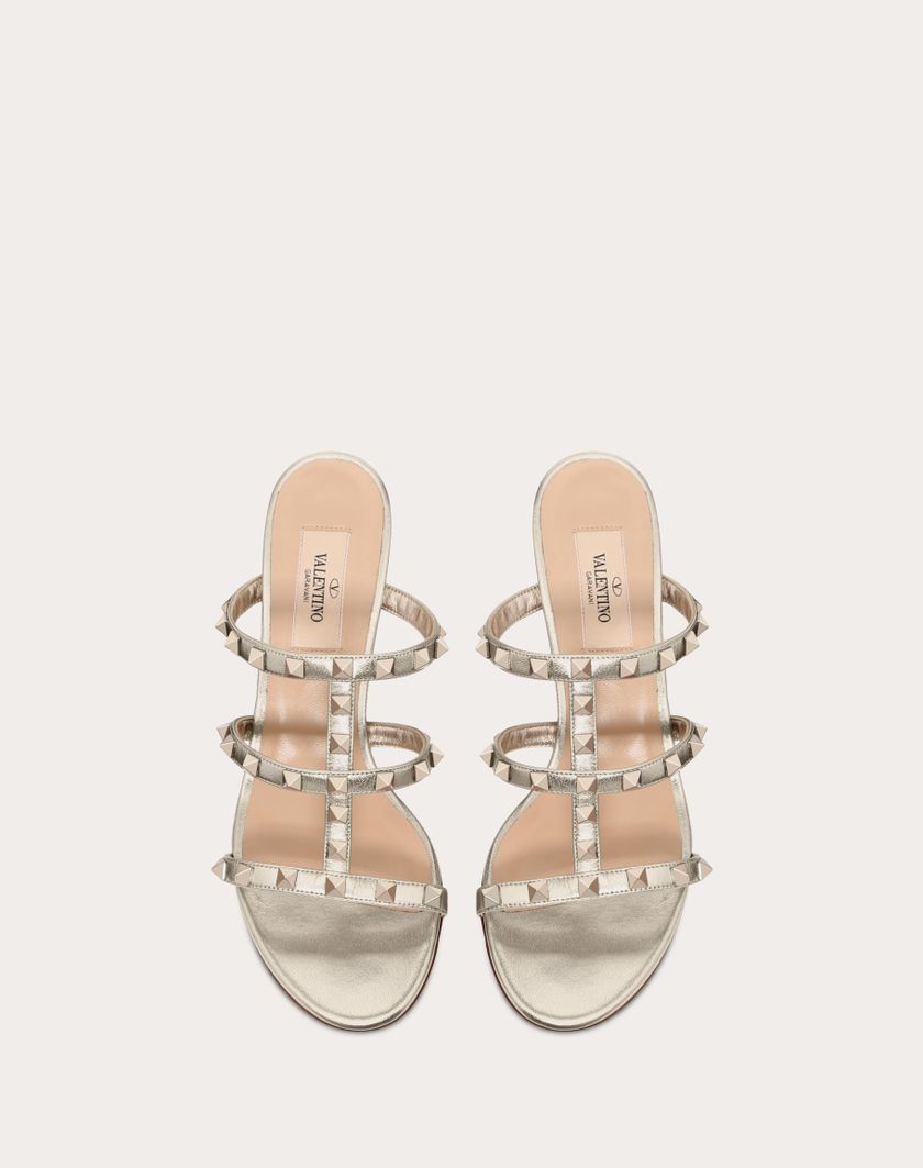 Valentino Handbags Sandalo Slider Rockstud In Vitello Metallizzato 60mm Per Donna In Skin | Valentino IT