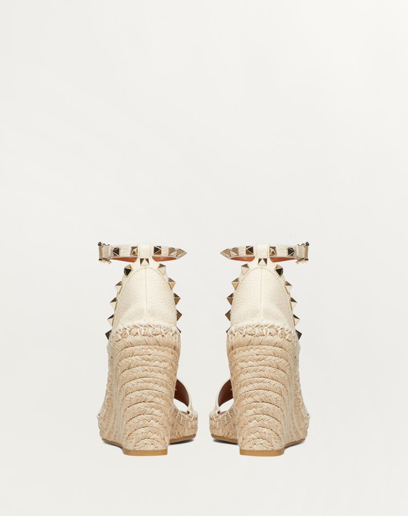 Valentino Handbags Sandalo Zeppa Rockstud Double In Vitello Granato 105mm Per Donna In Light Ivory/light Cuir | Valentino IT