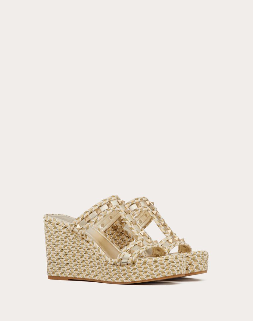 Valentino Handbags Sandalo Zeppa Rockstud In Nappa Laminata 90mm Per Donna In Naturale/avorio/oro/platino | Valentino IT