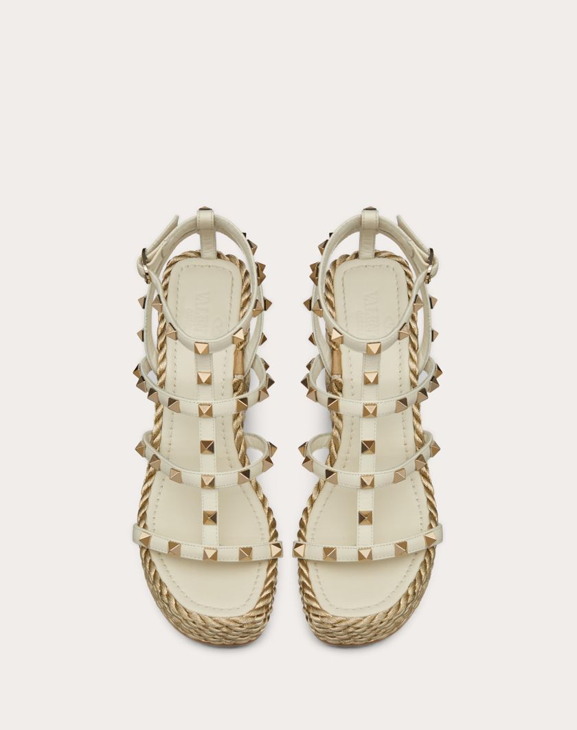 Valentino Handbags Sandalo Zeppa Rockstud In Vitello Con Cinturini 95mm Per Donna In Light Ivory | Valentino IT