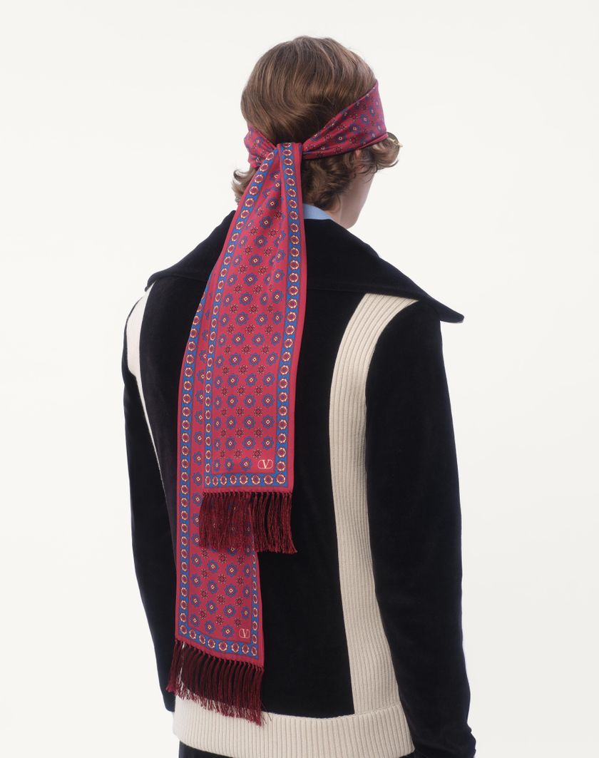 Valentino Handbags Scarf Bandeaux Chamber In Seta Con Frange Per Uomo In Rosso/bluette/crema/avorio | Valentino IT