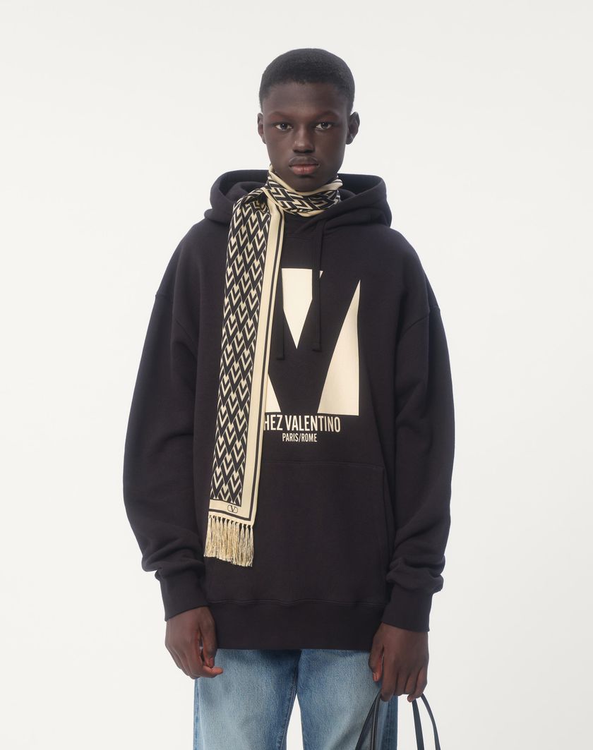 Valentino Handbags Scarf Bandeaux Toute La V In Seta Con Frange Per Uomo In Crema/nero | Valentino IT