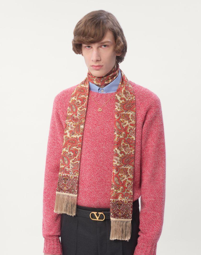 Valentino Handbags Scarf Bandeaux Voyage Imaginaire In Seta Con Frange Per Uomo In Crema/rosso/bordeaux/nero | Valentino IT