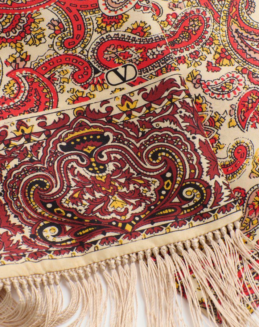 Valentino Handbags Scarf Bandeaux Voyage Imaginaire In Seta Con Frange Per Uomo In Crema/rosso/bordeaux/nero | Valentino IT