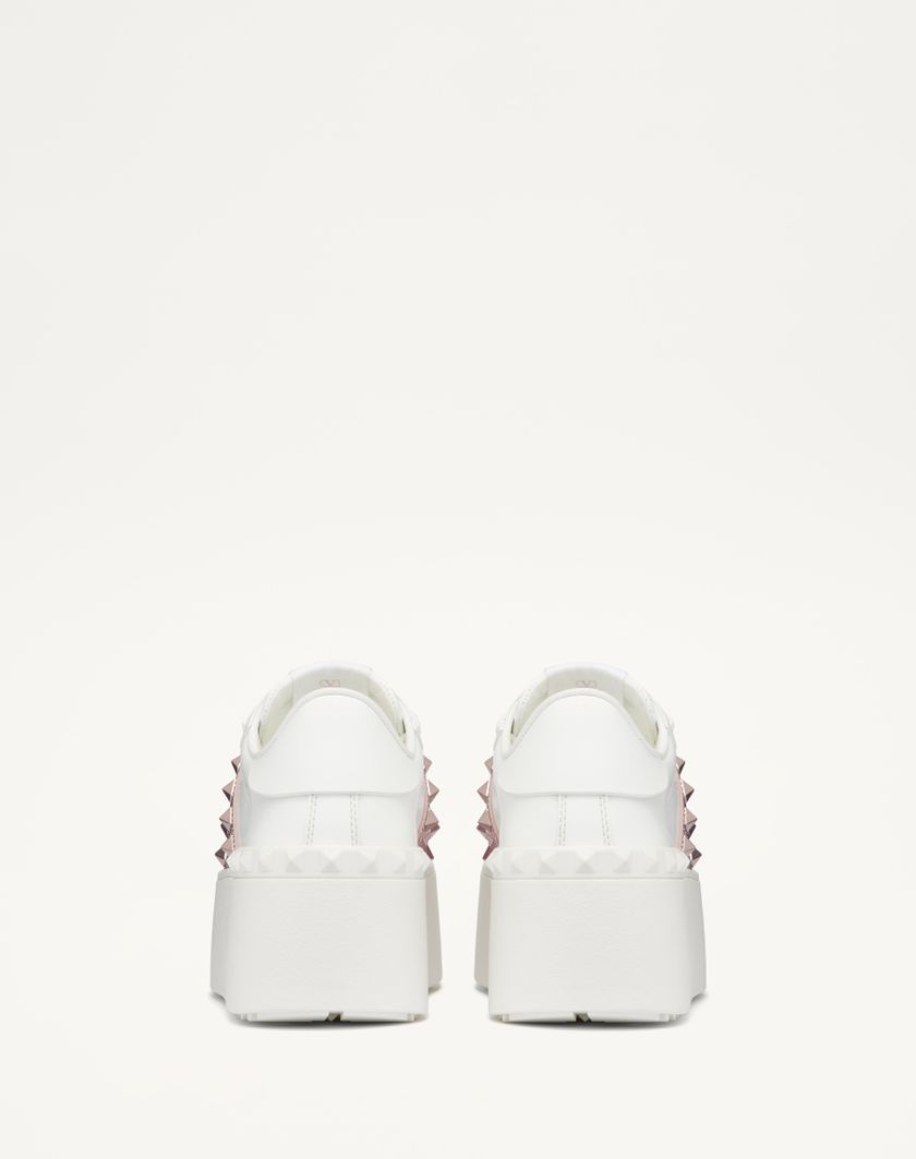 Valentino Handbags Sneaker Flatform Rockstud Untitled In Vitello Con Micro Borchie Per Donna In Bianco/rose Quartz/rosa Chiaro | Valentino IT
