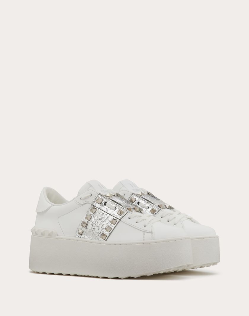 Valentino Handbags Sneaker Flatform Rockstud Untitled In Vitello Con Banda Metallizzata Effetto Craquelé Per Donna In Bianco/silver | Valentino IT