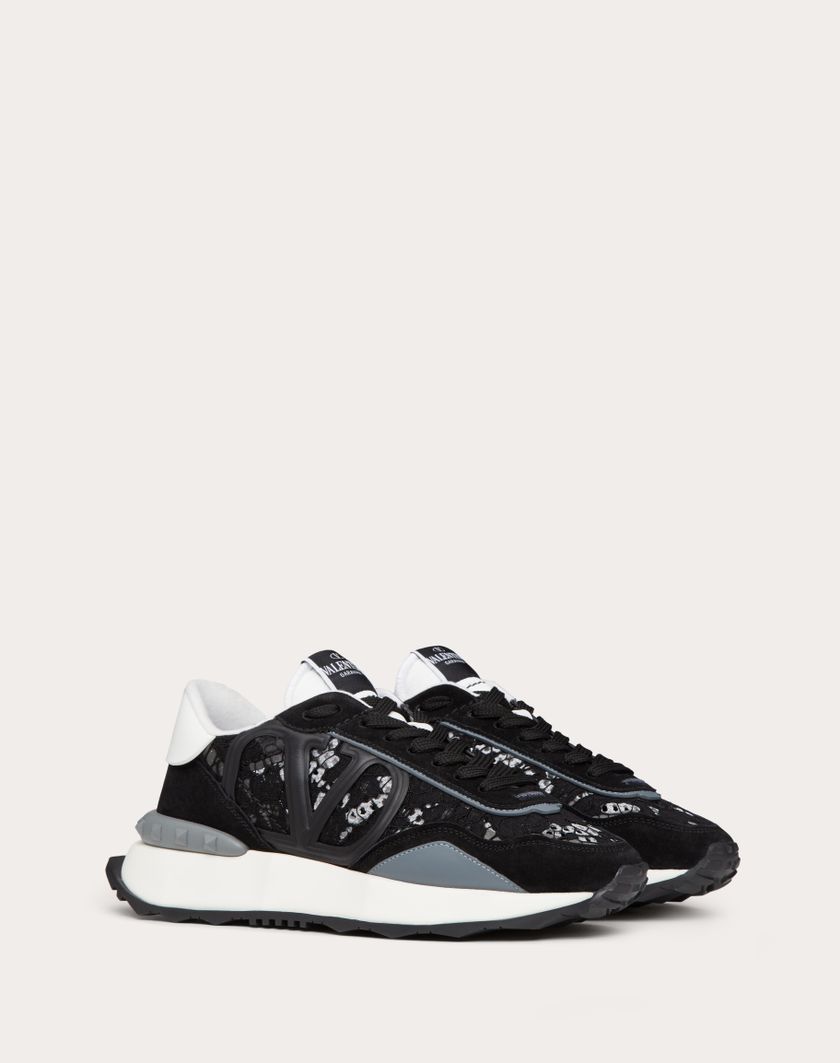 Valentino Handbags Sneaker Lacerunner In Pizzo E Mesh Per Donna In Nero/pastel Grey/stone | Valentino IT