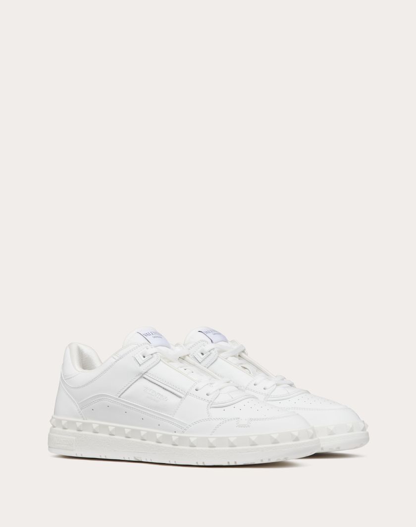 Valentino Handbags Sneaker Low Top Freedots In Vitello Per Uomo In Blu/bianco | Valentino IT