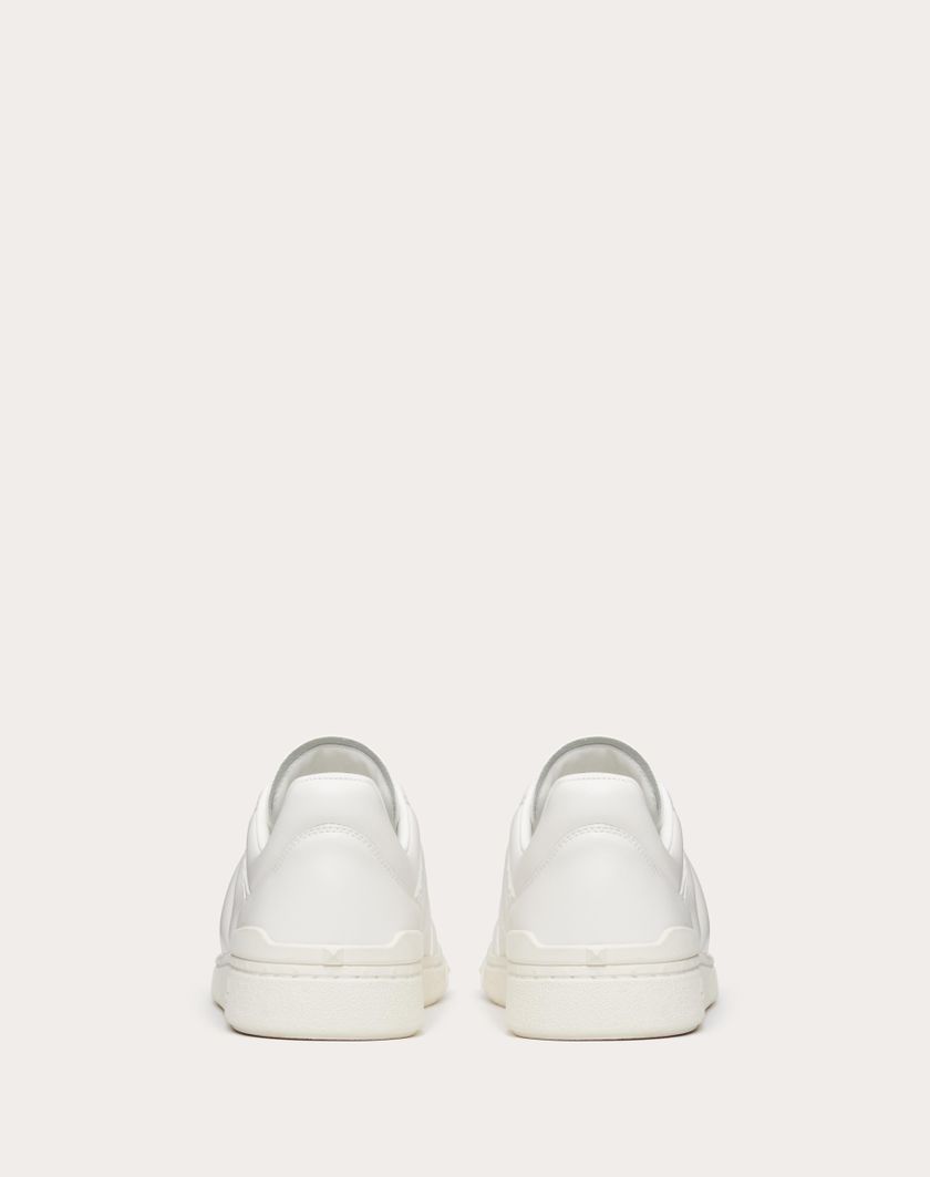 Valentino Handbags Sneaker Low Top Upvillage In Nappa Per Uomo In Nero | Valentino IT