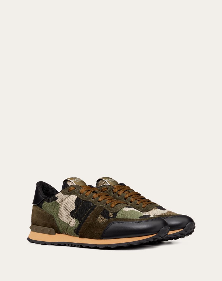Valentino Handbags Sneaker Rockrunner Camouflage In Tessuto-rete Per Uomo In Nocciola/olive/nero | Valentino IT