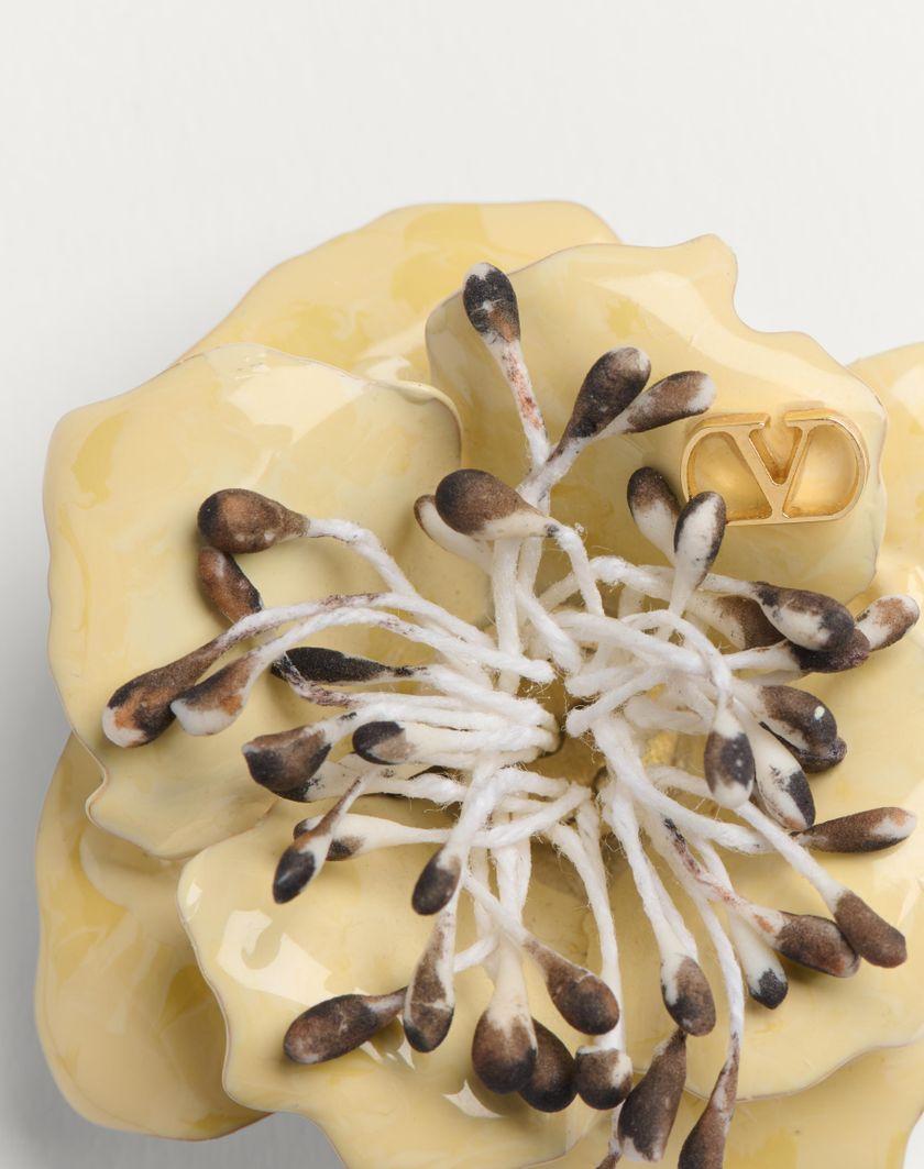 Valentino Handbags Spilla Valentino Garavani Fleur Lumineuse In Metallo Smalto E Tessuto Per Uomo In Oro/nero/multicolor | Valentino IT