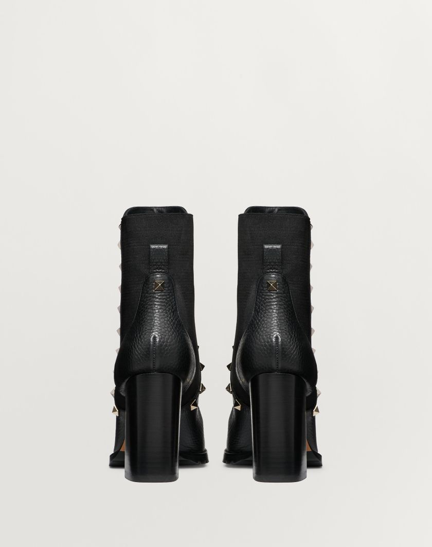 Valentino Handbags Stivaletto Rockstud In Vitello Granato 80mm Per Donna In Nero | Valentino IT