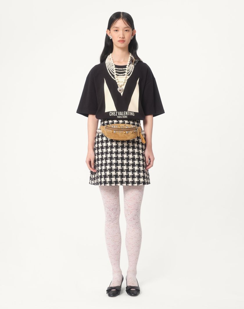 Valentino Handbags T-shirt In Jersey Cotton Con Stampa Chez Valentino Per Donna In Nero | Valentino IT