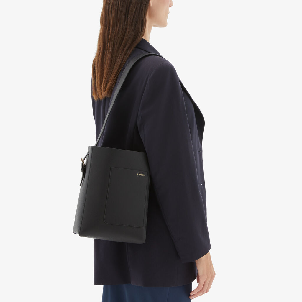 Valextra Borsa A Secchiello Da Donna Di Lusso In Pelle Nera | Valextra Soft