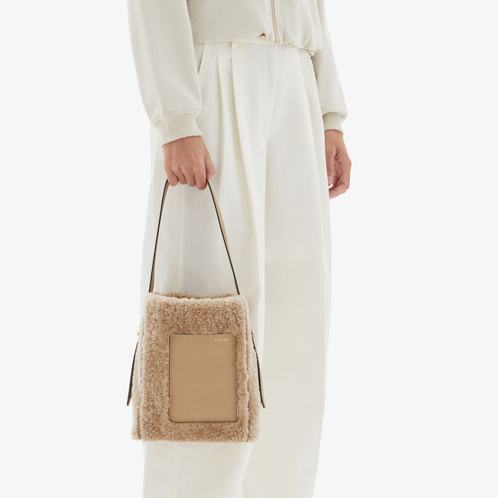 Valextra Borsa A Secchiello Da Donna Mini Shearling Beige | Valextra Soft