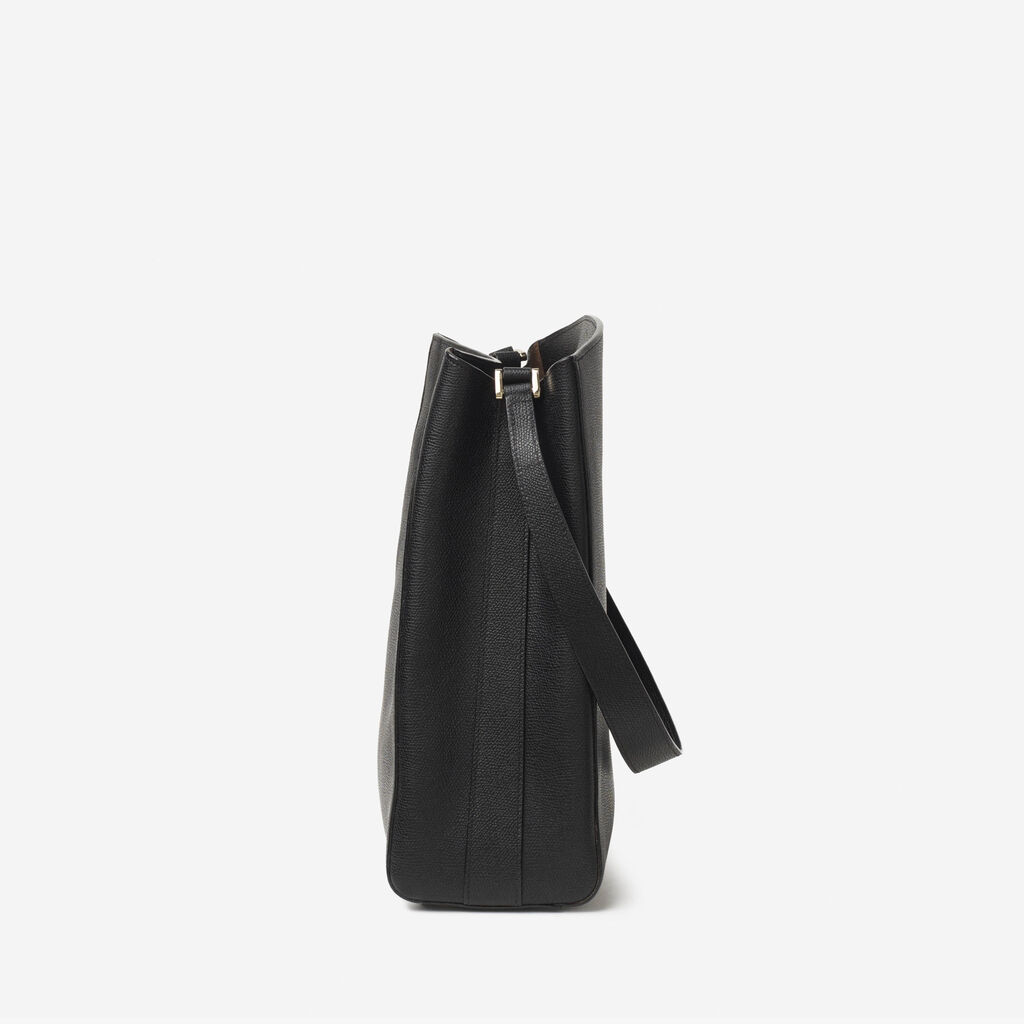 Valextra Borsa A Spalla Media In Pelle Nera | Valextra Brera