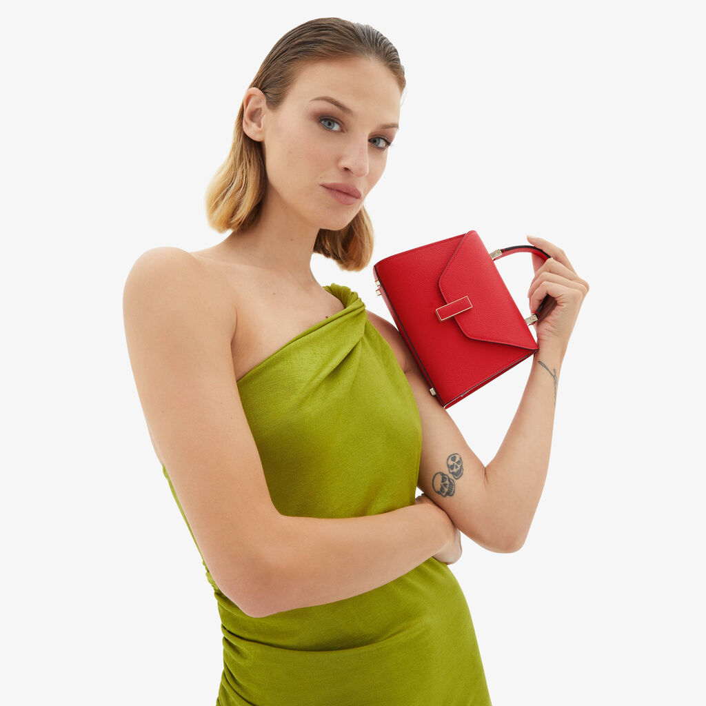 Valextra Borsa A Tracolla Da Donna In Pelle Rigida Rossa | Valextra Iside