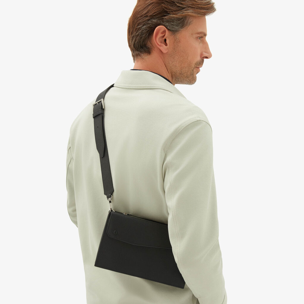 Valextra Borsa A Tracolla Da Uomo In Pelle Nera | Valextra Pocket