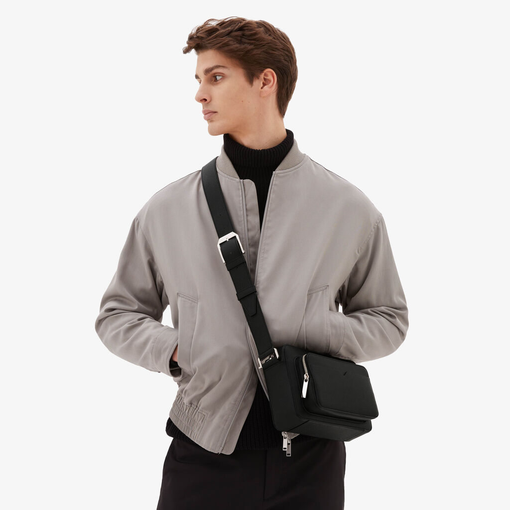 Valextra Borsa Compatta Reporter In Pelle Nera | Valextra V-Line