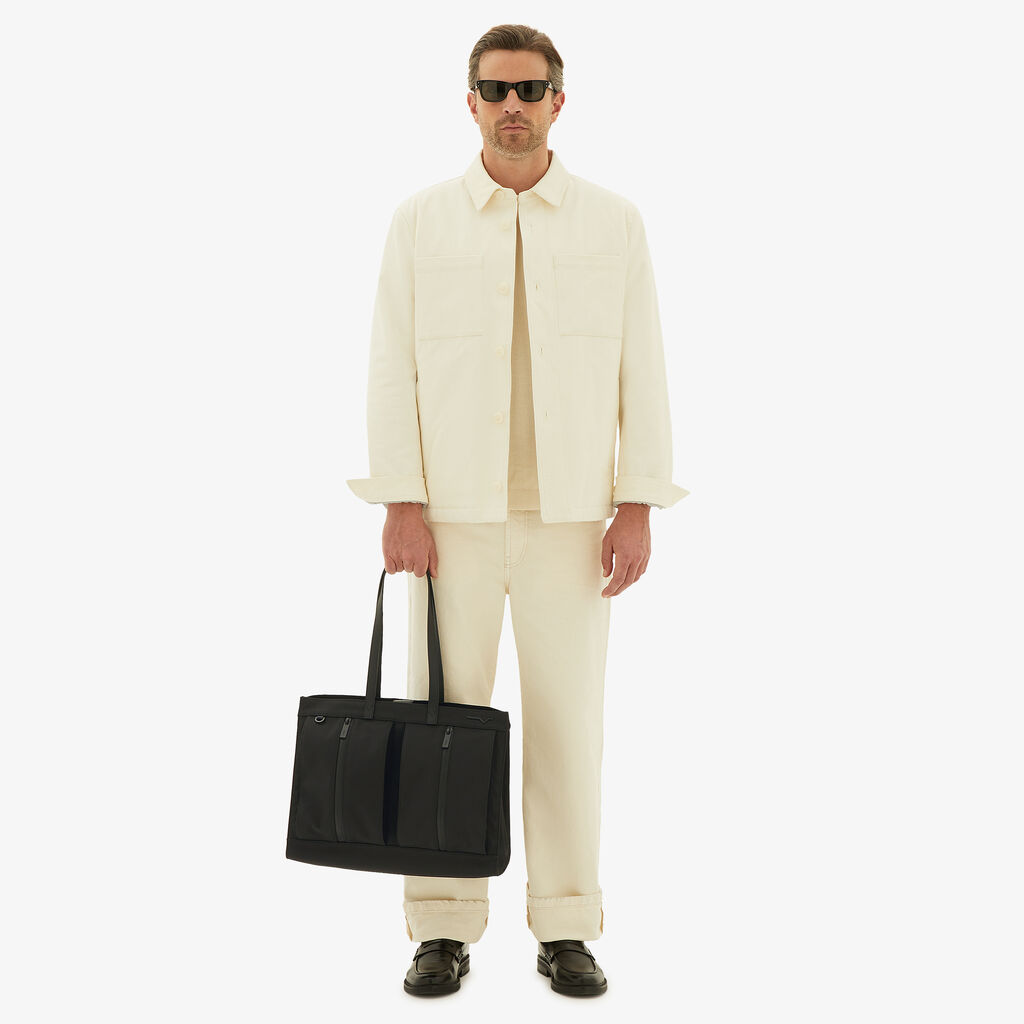 Valextra Borsa Shopping In Nylon Rigenerato E Pelle Nera | Valextra