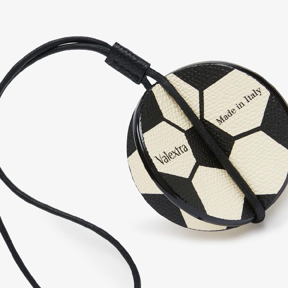 Valextra Charm Palla Da Calcio Da Donna In Pelle Bianca E Nera | Valextra