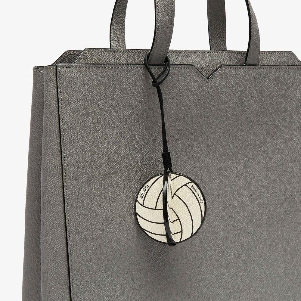 Valextra Charm Pallavolo Da Donna In Pelle Bianca E Nera | Valextra