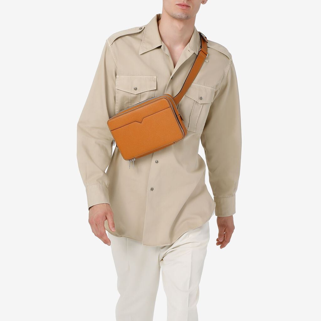 Valextra Marsupio A Tracolla In Pelle Marrone | Valextra V-Line