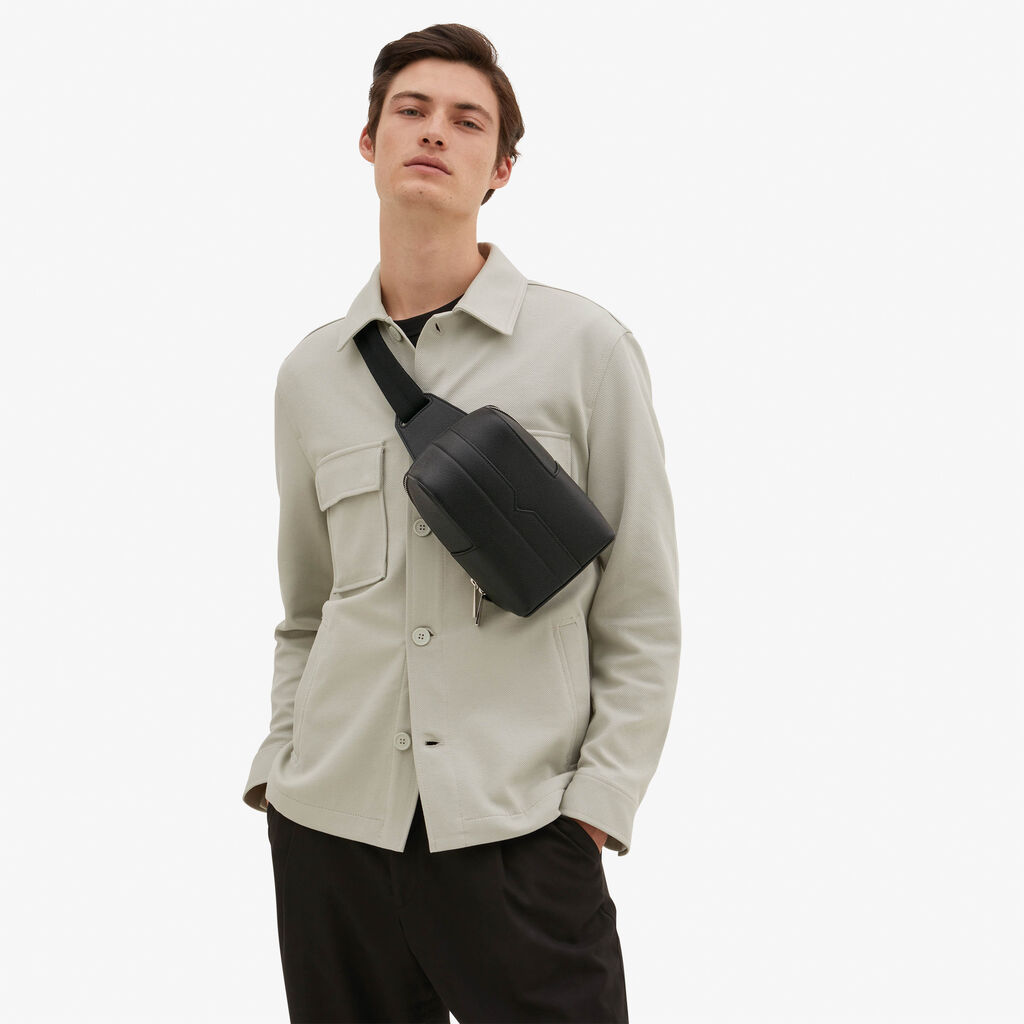 Valextra Zaino Monospalla Piccolo In Pelle Nera | Valextra V-Line