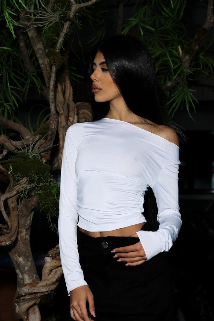 Veronica Iorio Maglia Crease