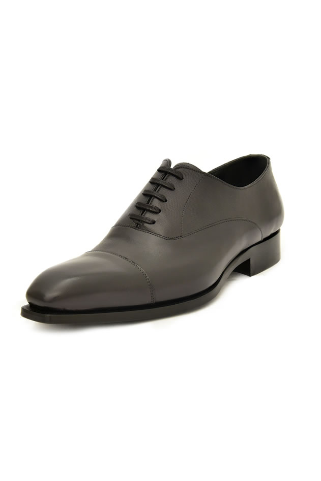 Via della spiga PELLE DI VITELLO ALLACCIATE