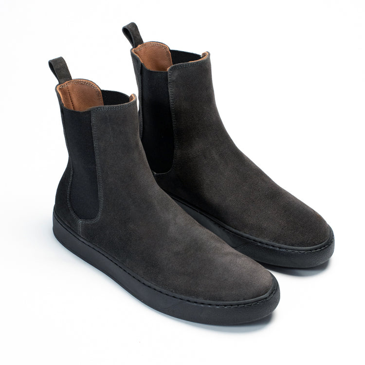 Via Mercanti Arturo Asphalt - Stivaletto alla caviglia Chelsea Beatles per uomo. – VIAMERCANTI